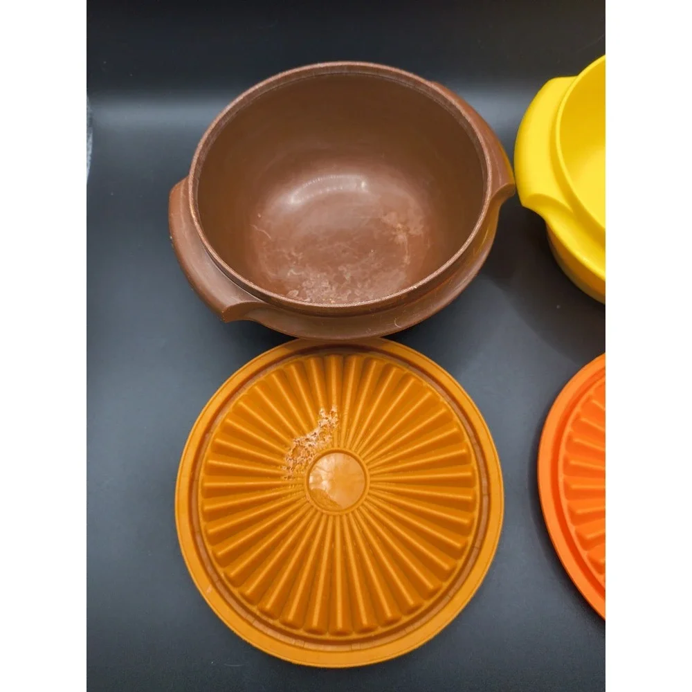 Vintage Tupperware Snack Bowls With Lids  1970s USED Made In USA 10oz MISMATCHED
